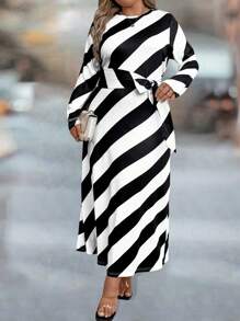 SHEIN Clasi Plus Size Striped Long Sleeve Knit Dress Maxi Women Outfit Fall Cloth For Women - Black and White - View 6