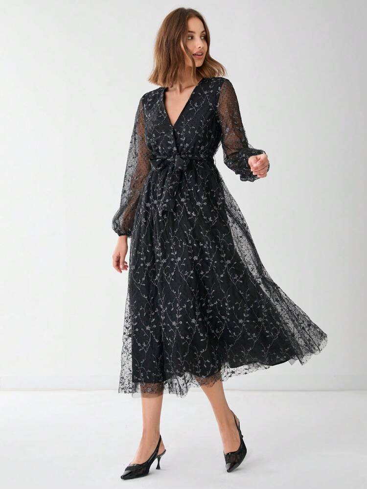 Women's  Floral Embroidered V-Neck Lantern Sleeve Dress,Fall Women Dress, Winter Women Dress