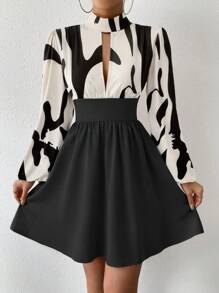 Chiquease Rochie scurtă cu mâneci lungi, cu guler în picioare, cu imprimeu integral, mozaic