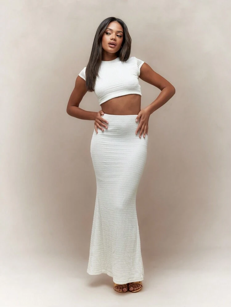 MISSGUIDED Textured Cap Sleeves Crop Top And Flared Hem Maxi Skirt