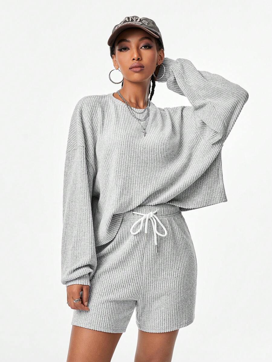 Muchica Coolane 女士时尚街头风格运动衫和运动裤