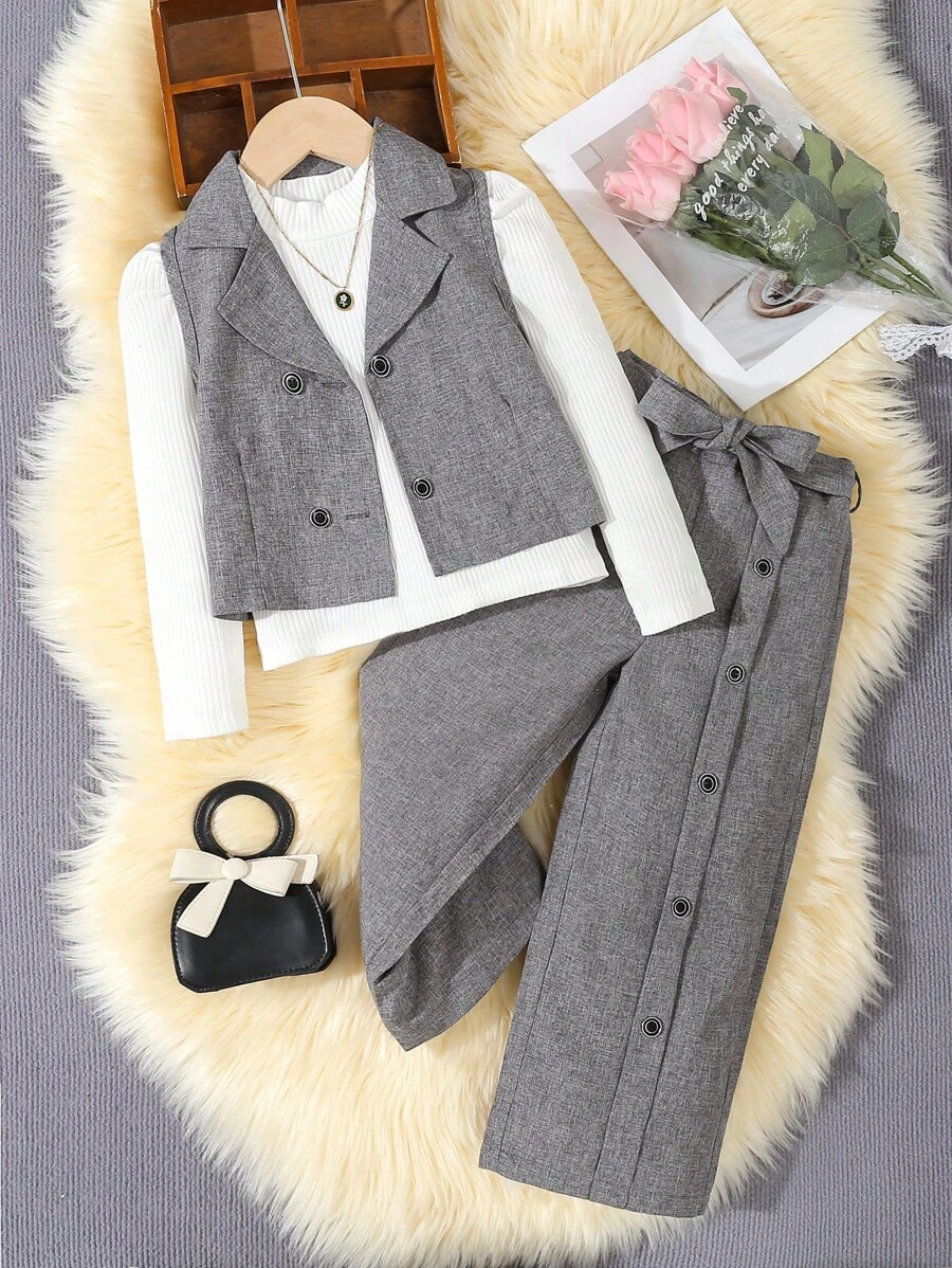SHEIN Conjunto de 3 piezas para niña: Top de punto acanalado para uso diario, chaleco de tela texturizada, pantalones con decoración de botones, para otoño/invierno - Gris - Ver 1