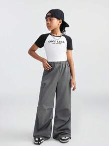 SHEIN Pantalones grises para niñas preadolescentes - Ropa de vuelta al colegio, a juego con mamá, estilo Kpop y Y2K, pantalones cargo de pernera ancha a cuadros, para disfraz de fútbol/voleibol, Acción de Gracias, Halloween, Navidad, primavera/otoño/invierno - Gris - Ver 2