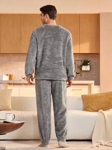 Manfinity Underwear&Sleepwear Basics Conjunto de pijama de polar de unicolor, con top de manga larga y pantalones para hombre, otoño/invierno