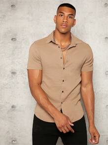 Manfinity RebelGame Men's Casual Solid Color Short Sleeve Shirt, Summer - Camel - View 1