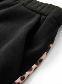 SHEIN LUNE Plus Size Women 2pcs Set - Solid Color & Leopard Print Long Sleeve Crew Neck Top And Pants - Black - View 3