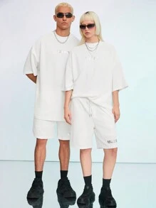 Manfinity VCAY 男士2入組針織衫休閒合身中袖圓領T恤和腰長直筒休閒短褲套裝，適用於夏季 - 白色 - 查看 6