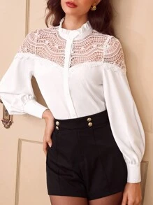 Vintamour Blouse ajustée avec garniture en dentelle élégante et rétro pour femmes, à manches longues, pour le style Renaissance des foires d'été et d'automne, chemise à boutons, chemise à manches longues en dentelle, style Bridgerton, mode coréenne, tenue de bureau, tenue d'entreprise décontractée pour femmes - Blanc - Voir 6