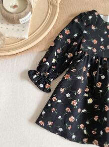 SHEIN Abito lungo a maniche lunghe con delicati motivi floreali carino per bambine, autunno/inverno