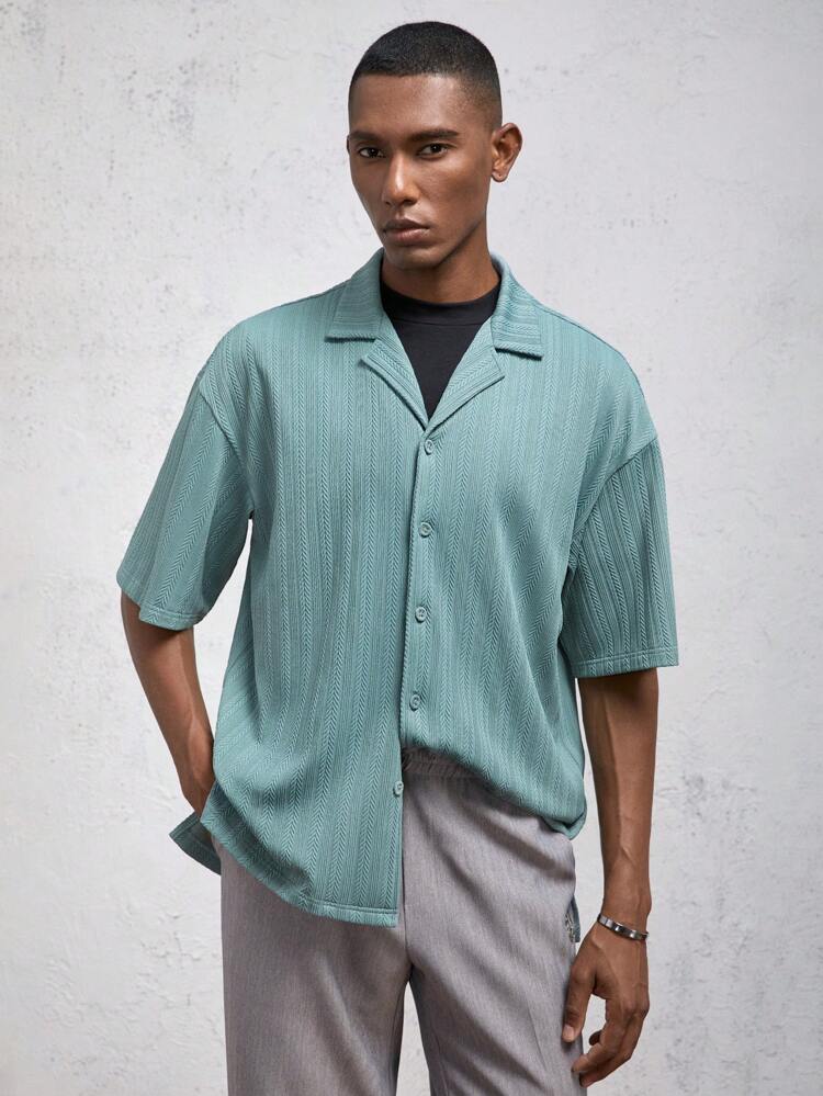 Men's Loose Batwing Collar Casual Jacquard Textured Linen Blend Shirt With Stand Collar And Front Slit, Green
