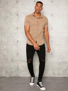 Manfinity RebelGame Men's Casual Solid Color Short Sleeve Shirt, Summer - Camel - View 4