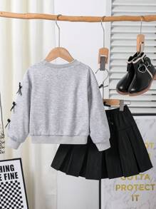SHEIN 年轻女孩优雅公主风格休闲装 - 蝴蝶结领灰色短款运动衫 + 黑色迷你百褶裙，适合秋季、冬季、日常穿着、姐妹搭配、居家、学校、派对 - 彩色 - 查看 2