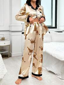 LuxeNights 豹纹缎面长袖上衣和裤子睡衣套装，翻领设计，舒适优雅，秋冬服装 - 彩色 - 查看 3