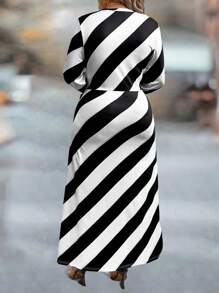 SHEIN Clasi Plus Size Striped Long Sleeve Knit Dress Maxi Women Outfit Fall Cloth For Women - Black and White - View 2