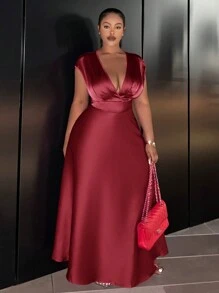 Slaydiva Plus Size - High-End Elegant Non-Stretch Sateen Fitted Fuchsia V-Neck Swing Shiny Plus Size Dress - Burgundy - View 4
