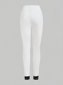 TaskEZ 2 件套女式护士制服手术服套装，包括 2 个口袋现代 V 领束腰上衣和 2 个口袋弹性腰带终极瑜伽慢跑裤 - 白色 - 查看 6
