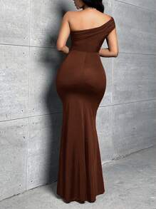 Slaydiva Women's Off-Shoulder Backless Stylish Fitted Pleated Split Dress - Brown - View 3