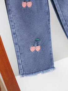 SHEIN Set 2pcs/Set untuk Anak Perempuan: Kaos Vintage 2 in 1 & Celana Jeans Denim Bordir Cherry - MultiWarna - View 7
