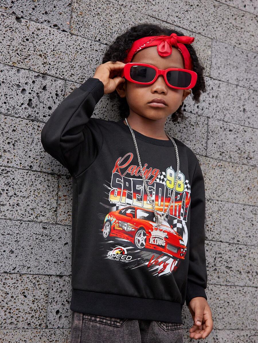 SHEIN Explorewe Áo nỉ cổ tròn màu đen in chữ và hình xe đua thời trang cho bé trai. Thiết kế in chữ và hình xe đua mang đến cho chiếc áo nỉ một cảm giác độc đáo, thể hiện niềm đam mê tốc độ và tự do của bé trai. Thiết kế cổ tròn màu đen đơn giản và thanh lịch, phù hợp để mặc hàng ngày, thể hiện gu thời trang cá tính. Chiếc áo nỉ này có thể kết hợp với nhiều loại quần như quần jean, quần âu, và cũng thích hợp để mặc với áo khoác vào mùa đông, tạo nên phong cách thời trang riêng biệt, toát lên vẻ mát mẻ và năng động. - màu đen - Xem 1