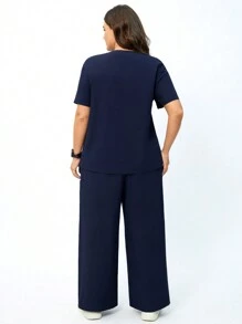 TaskEZ 女式加大码手术服上衣和裤子深蓝色宽松两件套，女式短袖 V 领护士 6 口袋制服手术服套装 - 藏蓝色 - 查看 2