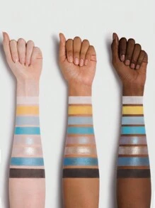 The Powerpuff Girls X SHEGLAM 教女孩眼影盤-歡樂與歡笑 閃亮霧面眼影盤 藍色 均勻著色 順滑易暈染眼影 品牌 美容 化妝 化妝品 適合女性與女孩 完美搭配冬季 Y2K 時尚 流行 生日禮物 假期 派對準備就緒 最佳顏色