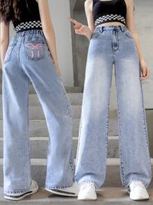 SHEIN 青少女休閒蝴蝶印花直腳牛仔褲，水洗工藝 - 淺色水洗藍 - 查看 1