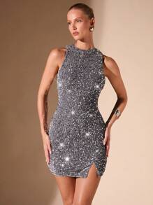 SHEIN BAE Vestido curto cinza prateado de cor sólida para encontro romântico/drinque, vestido de volta às aulas, vestido de festa em boate/show musical, vestido de Natal, vestido elegante e exquisito de veludo com lantejoulas brilhantes, vestido sexy com grande decote nas costas e fenda, vestido de mulher para o outono - Cinza - Visão 4