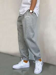 Manfinity Hypemode Men's Letter Print Pouch Drawstring Waist Sweatpants