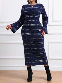 SHEIN Lady Mùa Thu Đông Đơn Giản Thanh Lịch Khiêm Tốn Cổ Điển Công Sở Màu Đen Worsed Cổ Tròn Tay Chuông Sản Phẩm Mới Dài Tay Plus Kích Thước Áo Len Váy - Màu xanh hải quân - Xem 3