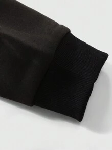 ROMWE MEN Street Life 男士宽松口号和肖像印花连帽运动衫，适合秋冬季 - 黑色 - 查看 3