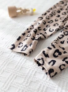 Cozy Pixies 2pcs Baby Girl Letter Print Crew Neck Pullover Sweatshirt And Long Pants Set - Khaki - View 5