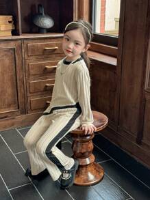 SHEIN Genkimix Kids 2pcs Young Girl' Black & White Ribbed Top And Color Block Pants Set, Comfortable And Fashionable For Fall/Winter