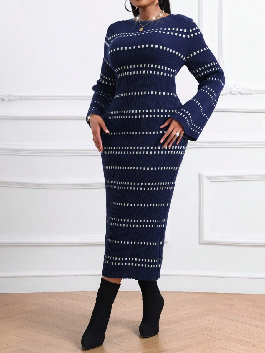 SHEIN Lady Mùa Thu Đông Đơn Giản Thanh Lịch Khiêm Tốn Cổ Điển Công Sở Màu Đen Worsed Cổ Tròn Tay Chuông Sản Phẩm Mới Dài Tay Plus Kích Thước Áo Len Váy - Màu xanh hải quân - Xem 1