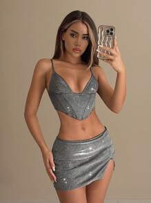 SHEIN ICON 狂欢节服装女款两件套：带钢圈的文胸上衣和高开叉下摆裙子 - 銀色 - 查看 1