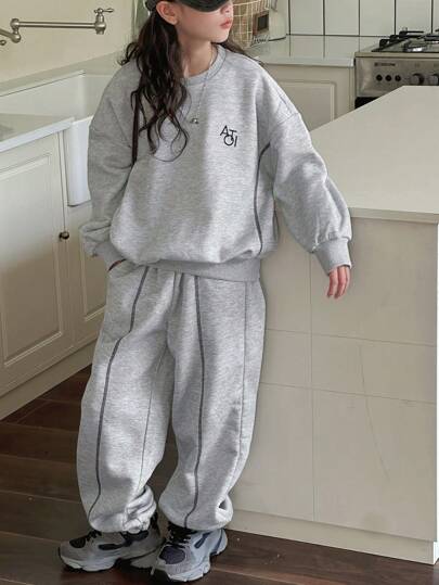 DAZY 2件套少女字母刺绣圆领针织套装，秋季