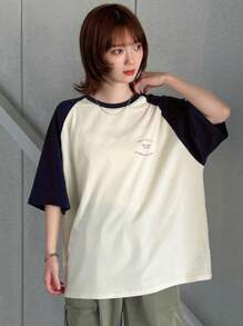 FRIFUL Women's Colorblocked Raglan Sleeve T-Shirt With Letter Print