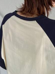 FRIFUL Women's Colorblocked Raglan Sleeve T-Shirt With Letter Print