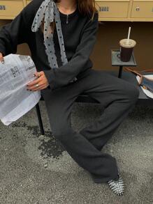 DAZY 2 件女式圆领长袖毛衣上衣和纯色裤子针织套装，秋季女装