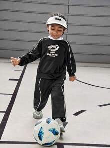 SHEIN 2pcs Set: Boys Kids Outfit With Letter Print Long Sleeve Sweatshirt And Sports Pants, Casual Style - Black - View 3