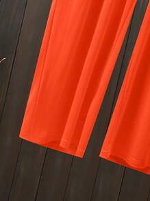 Große Größen 2-teiliges Set aus asymmetrisch geschnittenem Kurzarmoberteil in Unifarbe und Hose mit Gummibund, Freizeitset