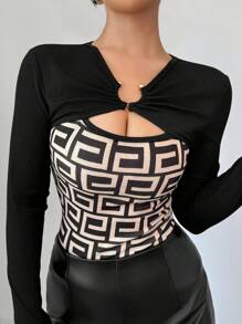 SHEIN Privé Women Geometric Print Hollow-Out Long Sleeve T-Shirt