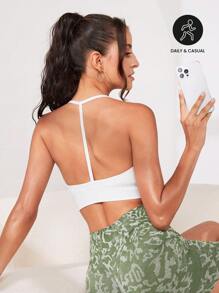 Easithlete 素色露背運動型文胸 - 白色 - 查看 1