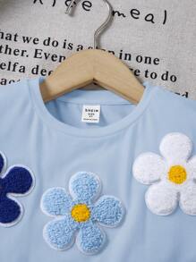 SHEIN 年轻女孩宽松可爱花卉印花短袖圆领垂肩 T 恤