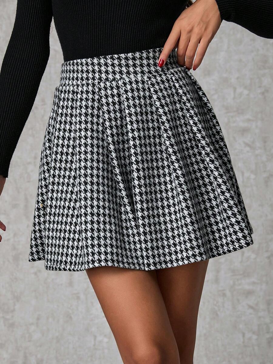 SHEIN Tall 100% Cotton Women's Houndstooth Patterned Knitted Mini Skirt With Elastic Waist - Black and White - View 1