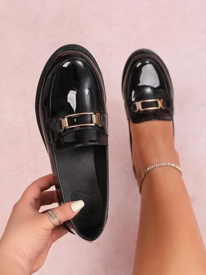 CUCCOO CURVES 宽底厚底黑色一脚蹬休闲乐福鞋新年假期