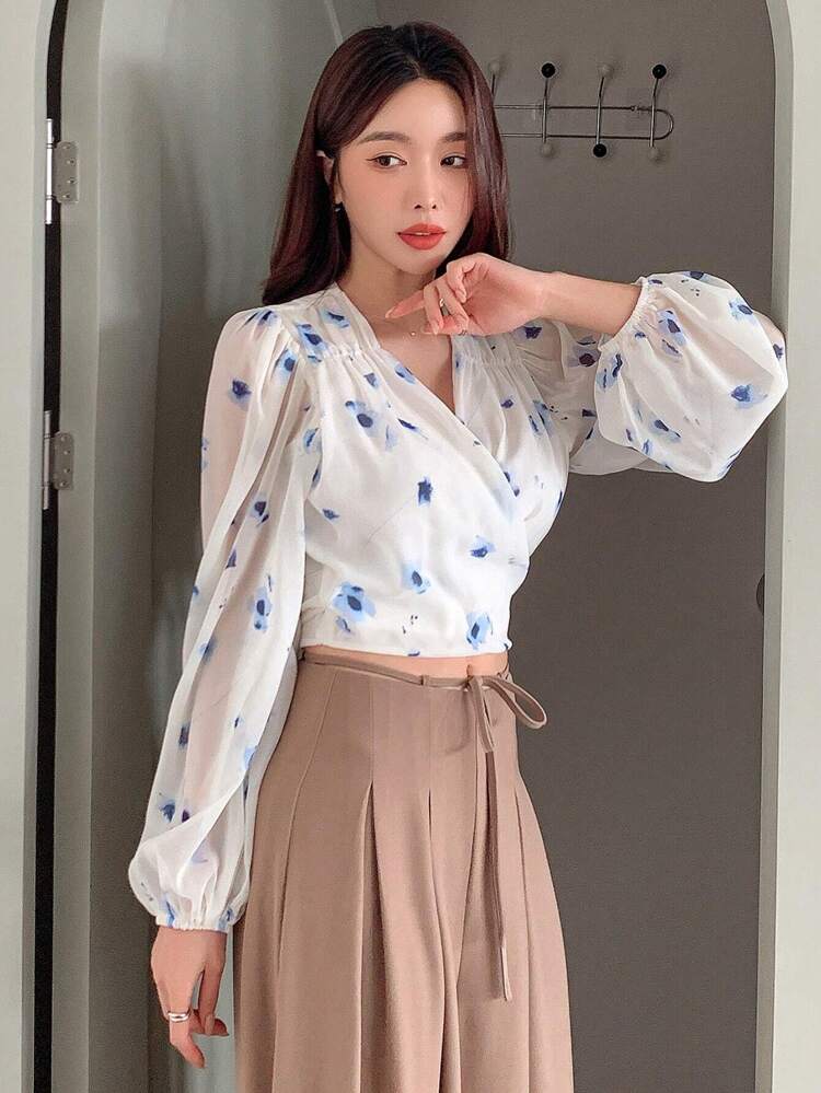 Women's Ditsy Floral V-Neck Cropped Criss-Cross Shirt Long Sleeve Top