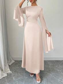 SHEIN Clasi Đầm Maxi Dài Tay Loe Eo Thanh Lịch Quyến Rũ Gợi Cảm Cho Nữ Trang Phục Nữ Màu Trơn - Màu be - Xem 1