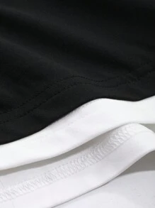 DAZY Camiseta con diseño de empalme y dobladillo asimétrico para mujer