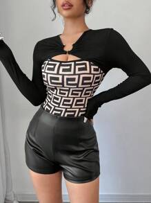 SHEIN Privé Women Geometric Print Hollow-Out Long Sleeve T-Shirt