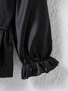 SHEIN Baby Girls Casual Black Satin Shawl Collar Ruffle Cuff & Hem Mid-Length Jacket, Fall/Winter